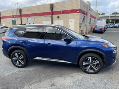 2022 Nissan Rogue Platinum FWD
