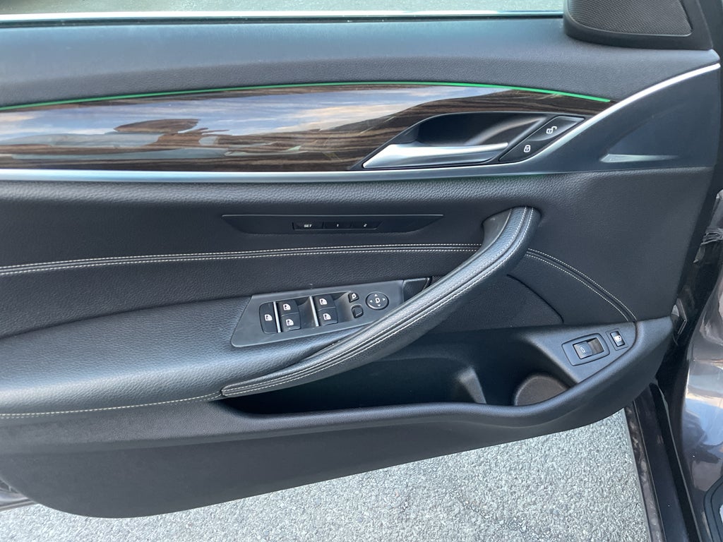 2019 BMW 530e iPerformance