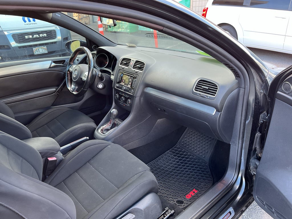 2013 Volkswagen Golf GTI 2-Door Autobahn