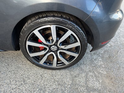 2013 Volkswagen Golf GTI 2-Door Autobahn